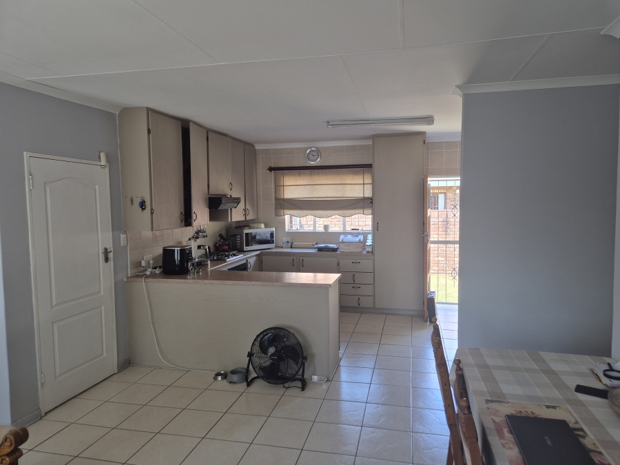 2 Bedroom Property for Sale in La Hoff North West